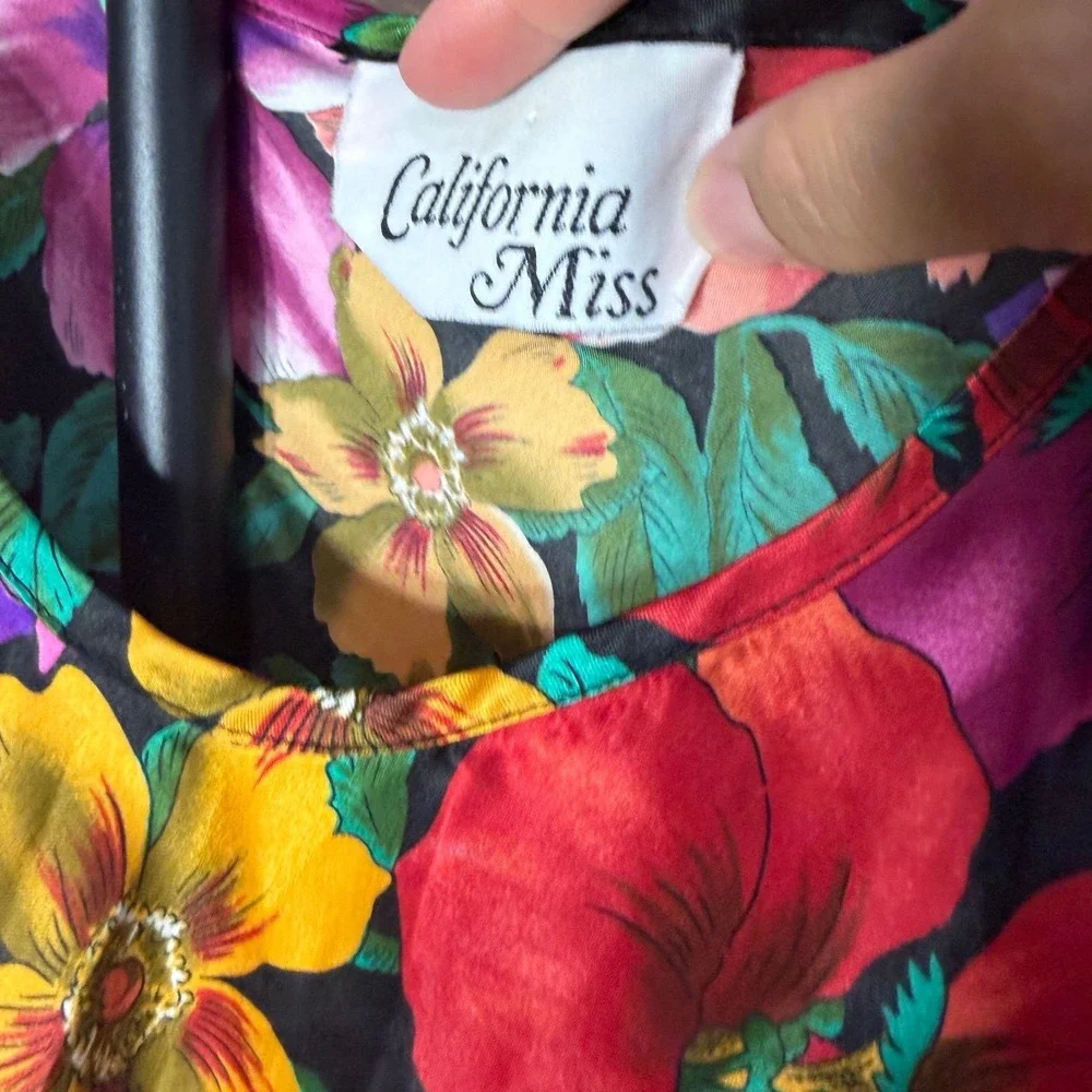 California Miss Vintage Floral Pajama Set Shorts Top Multicolor Satin Large USA